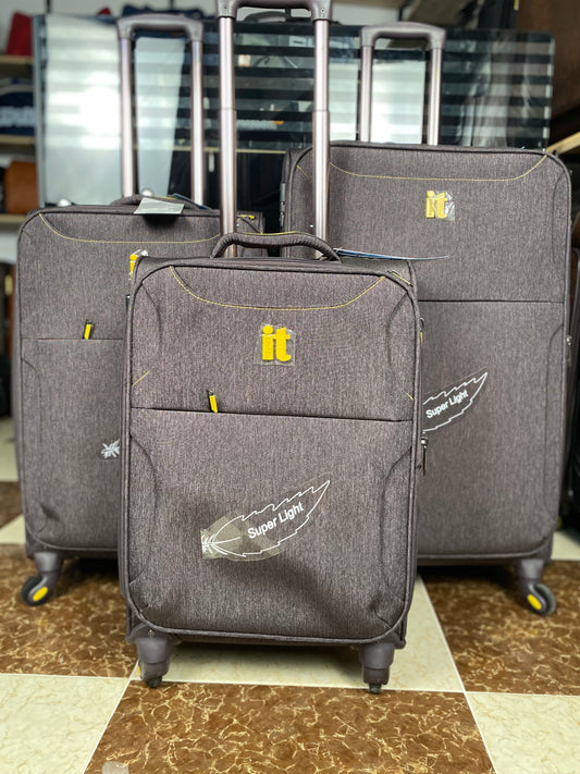 3 valises IT LUGGAGE ملاحظة البيع ب 3 قطع فقط