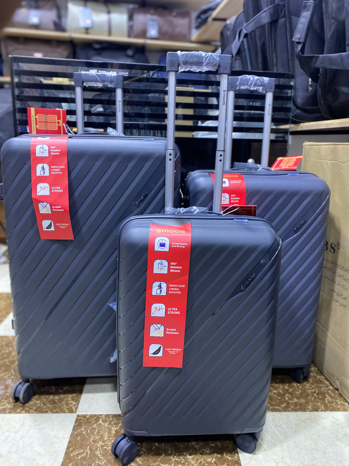 Pack 3 valises rigides  – 15500 DA les trois