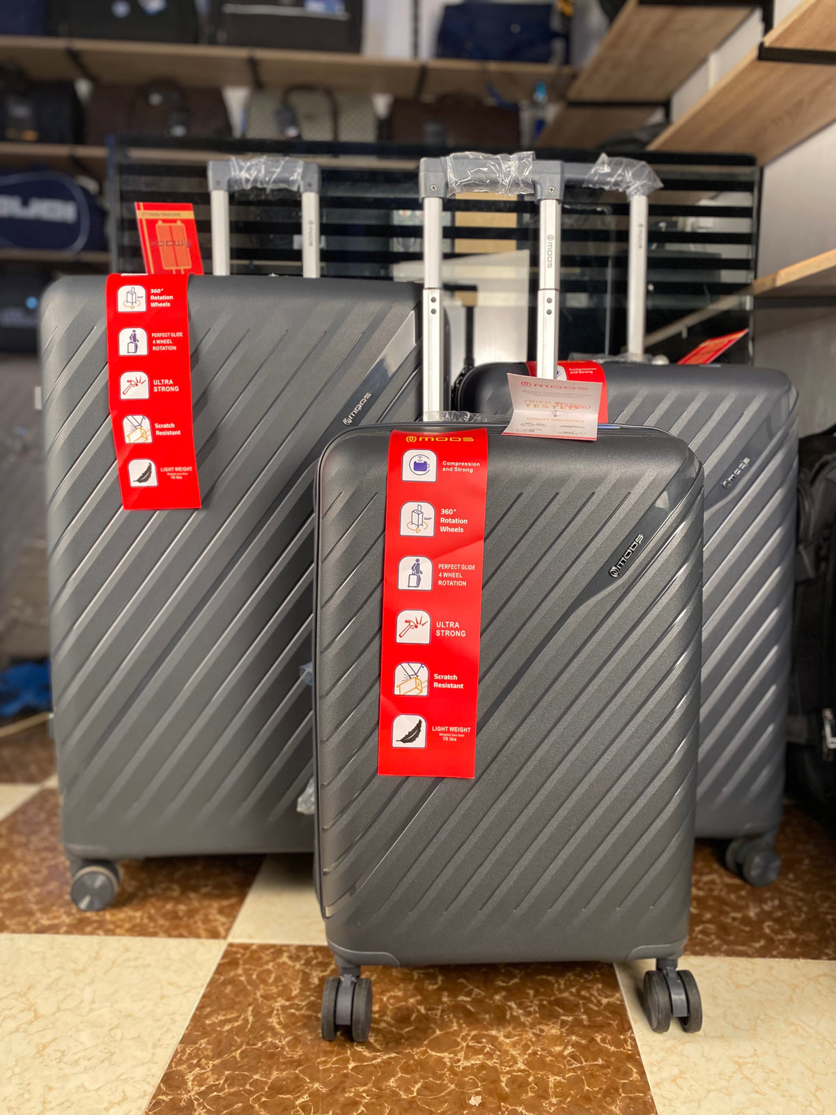 Pack 3 valises rigides  – 15500 DA les trois